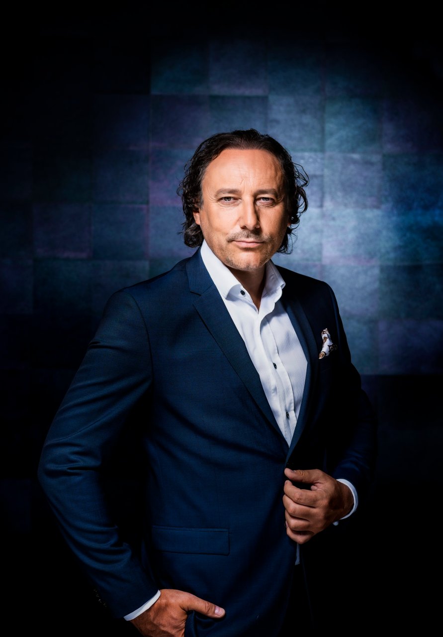 Marián Vojtko, operní zpěvák